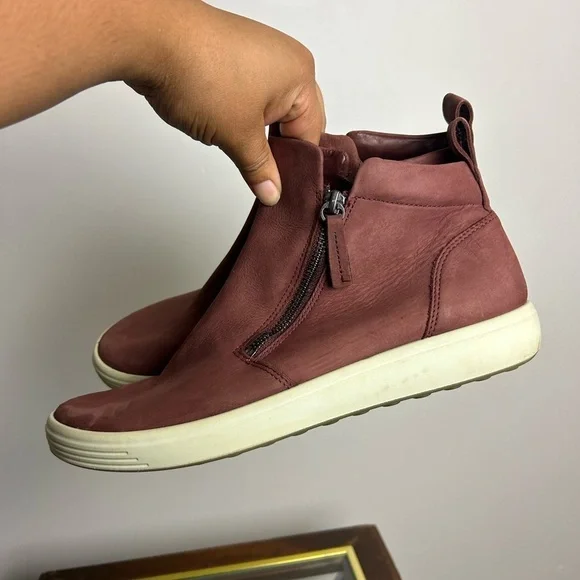 Ecco Men Unisex Sz 9.5 Ankle Burgundy Leather Sneakers Women Sz 11.5 comfortable